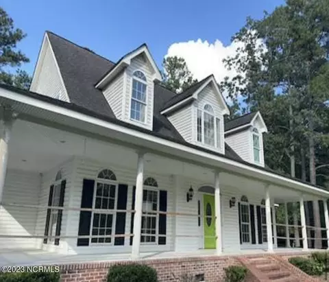 1360 Pameter Rd, Hallsboro, NC 28442