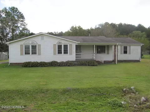 2803 Oak Grove Rd, Pollocksville, NC 28573