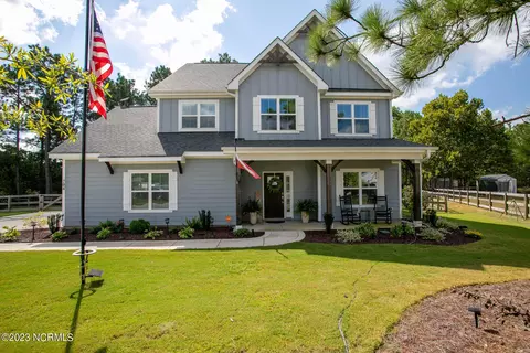704 Fleming Ct, Carthage, NC 28327
