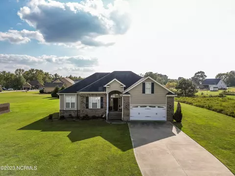 1355 Claridge Nursery Rd, Goldsboro, NC 27530