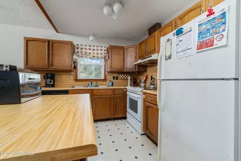 1695 Tiny Bryan Rd, Havelock, NC 28532 photo 9