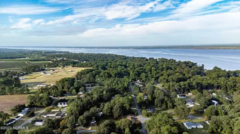 302 Oneida, Edenton, NC 27932 photo 9