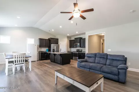 37 Trigger Ct, Selma, NC 27576 photo 5
