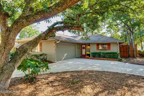 1300 Two Mile Cir E, Wilmington, NC 28405