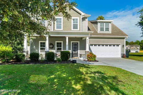 212 Wintergreen Ln, Hubert, NC 28539