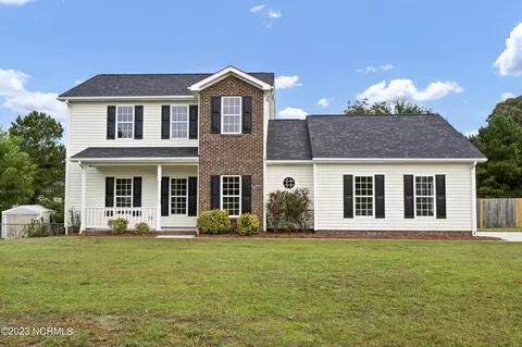 104 Whispering Winds Ln, Jacksonville, NC 28546