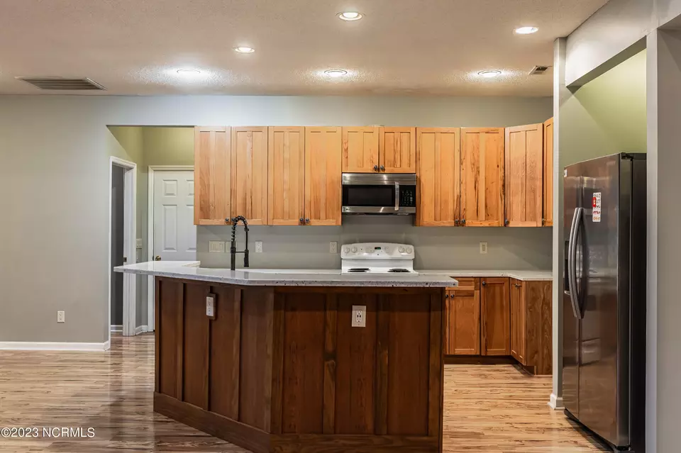  409 Tate Lake Dr, Southport, NC 28461 photo 7