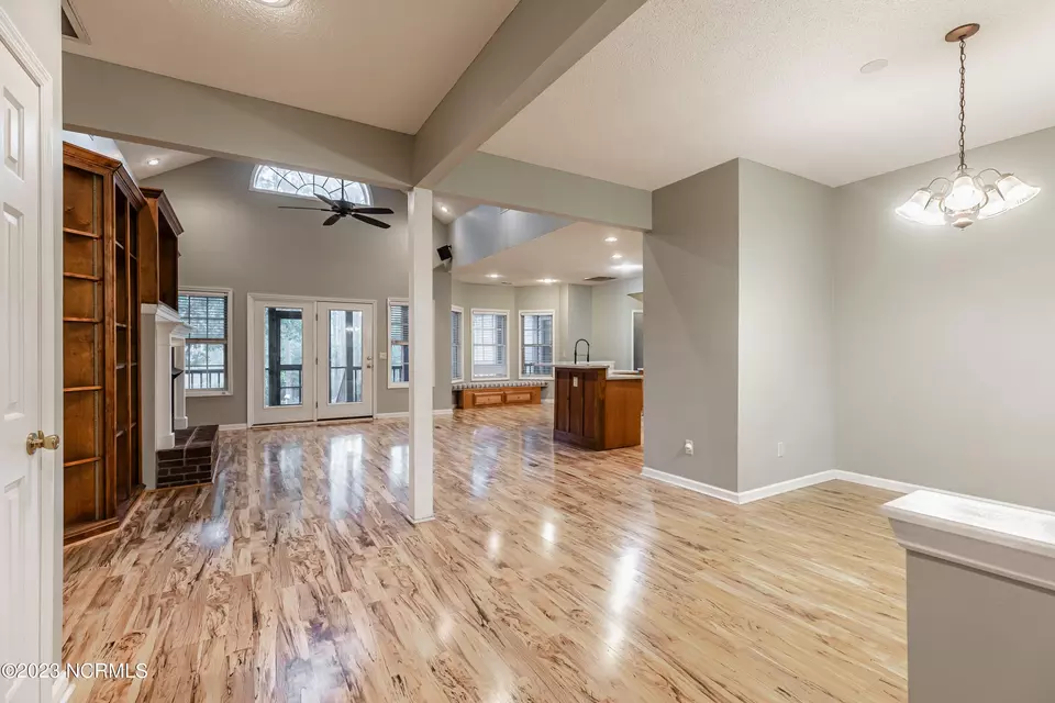  409 Tate Lake Dr, Southport, NC 28461 photo 2
