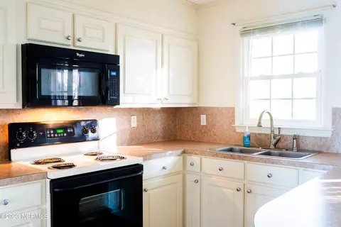 2437 Bayview Rd, Bath, NC 27808 photo 18