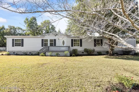 627 Maynard Blvd, Jacksonville, NC 28546