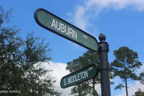307 S Middleton Dr NW, Calabash, NC 28467