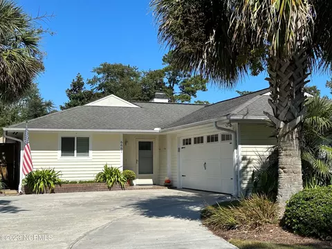 6661 Tidewater Ln, Wilmington, NC 28403