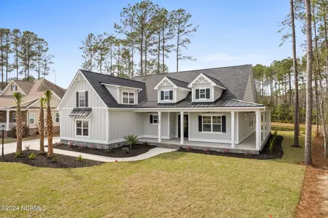 9007 Chesterfield Dr NW, Calabash, NC 28467