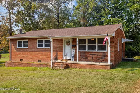 516 Wooley St, Troy, NC 27371