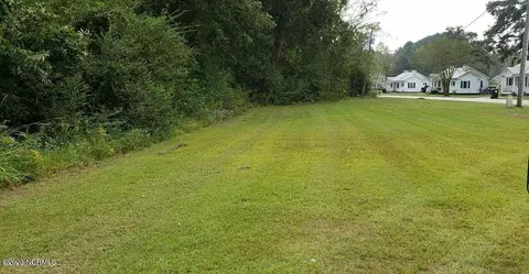 211 Main St, Bayboro, NC 28515