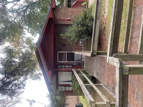 1206 Elvie St SE, Wilson, NC 27893