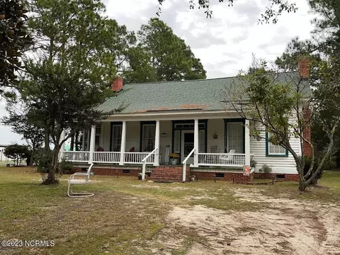 8841 Hasty Rd, Laurinburg, NC 28352