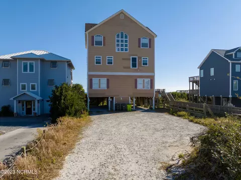 4464 Island Dr, North Topsail Beach, NC 28460