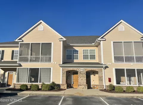 1930 Tara Ct #203, Greenville, NC 27858