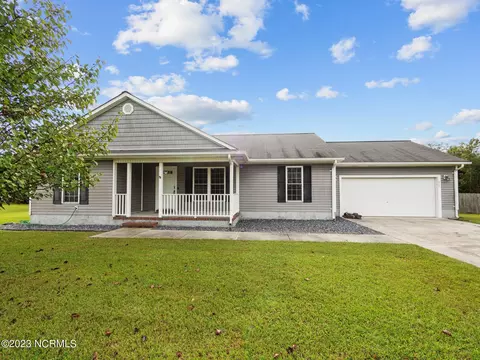 307 Murphy Dr, Jacksonville, NC 28540
