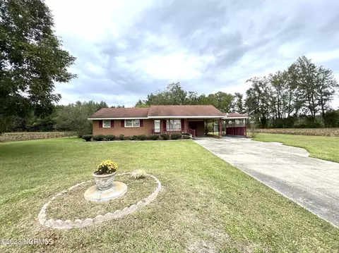 1897 Tommys Rd, Goldsboro, NC 27534
