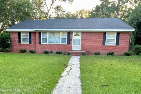 209 Richlands Ave, Jacksonville, NC 28540