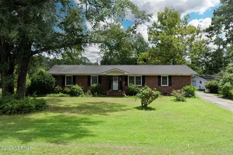 6210 Greenville Sound Rd, Wilmington, NC 28409