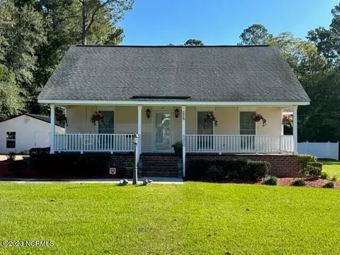209 Pireway Rd, Tabor City, NC 28463