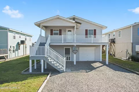 148 Sand Dollar Dr, Holden Beach, NC 28462