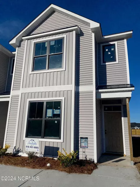 8300 Paramount Pt, Winnabow, NC 28479