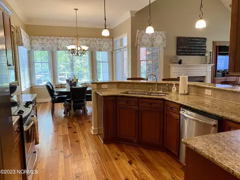 300 Cochrane Castle Cir # 2, Pinehurst, NC 28374 photo 11