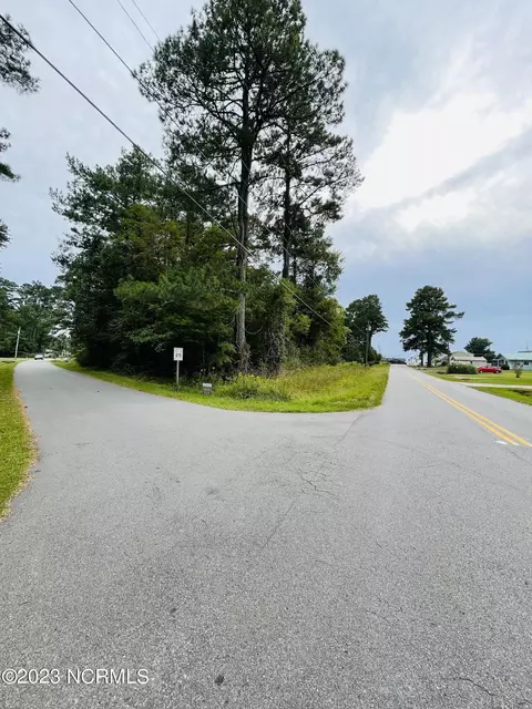 301 305 Montpelier Dr, Edenton, NC 27932