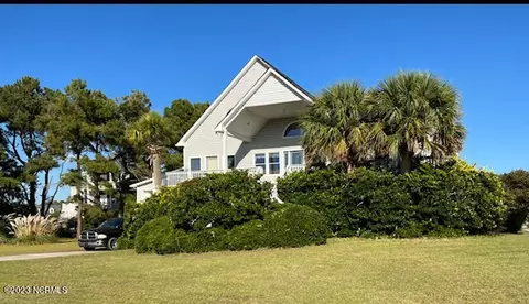 242 Hickory Shores Dr, Newport, NC 28570