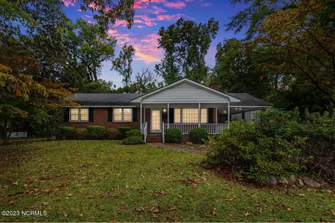 315 Brookview Dr, Jacksonville, NC 28540