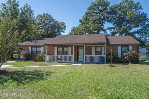 431 Regalwood Dr, Jacksonville, NC 28546