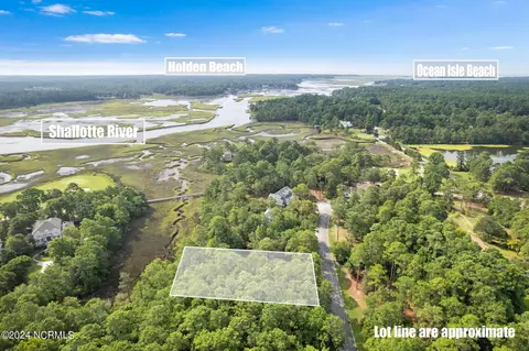 716 Latrobe Ln, Shallotte, NC 28470