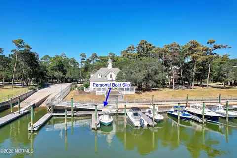 595 S Seascape Slip Apt 3 Blvd SW, Supply, NC 28462