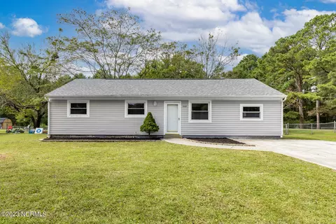328 Union Chapel Church Rd, Richlands, NC 28574