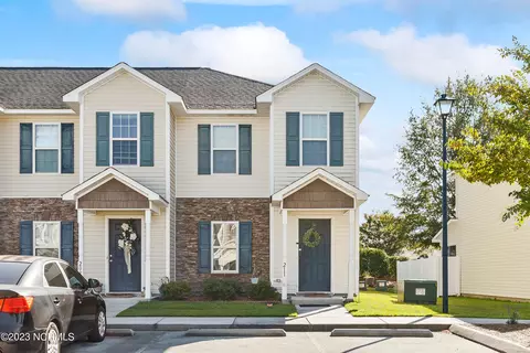 211 Glen Cannon Dr Apt Lot #LOT 18F, Jacksonville, NC 28546