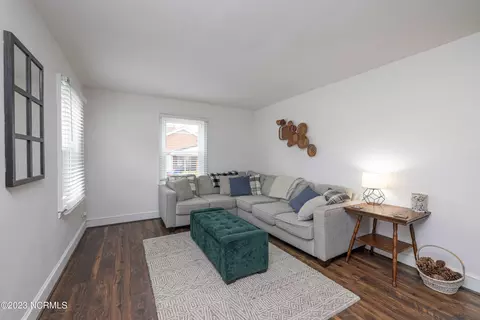 429 E Main St, Biscoe, NC 27209 photo 2
