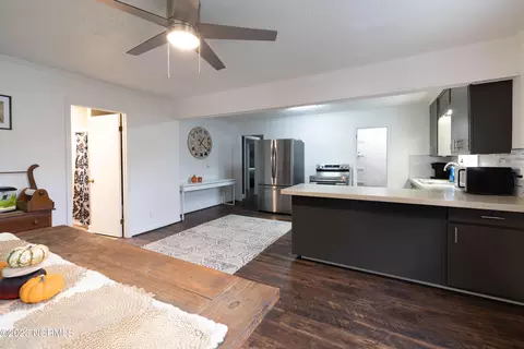 429 E Main St, Biscoe, NC 27209 photo 17