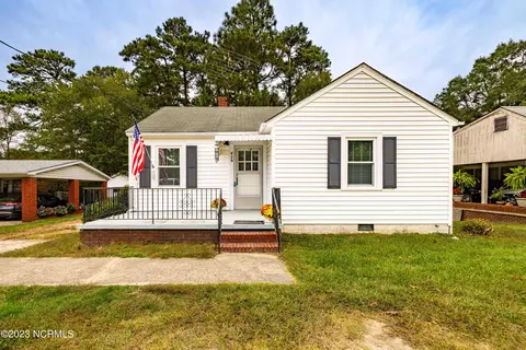 429 E Main St, Biscoe, NC 27209