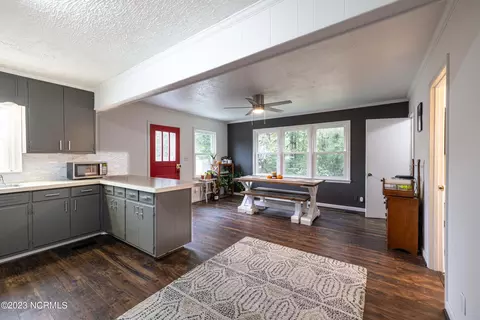 429 E Main St, Biscoe, NC 27209 photo 11