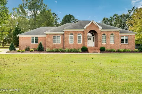 2090 Wesley Ln, Greenville, NC 27858