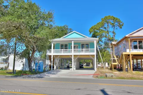 6926 Beach Dr SW, Ocean Isle Beach, NC 28469