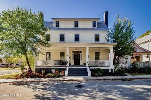 501 New St, New Bern, NC 28560