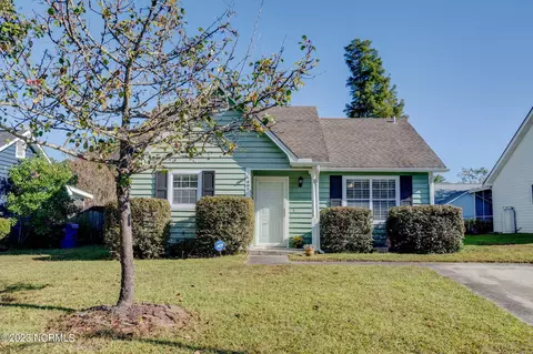 805 Antler Dr, Wilmington, NC 28409