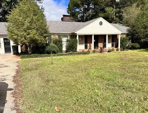 613 Gloucester Rd, Goldsboro, NC 27534