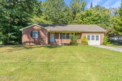 2207 Shady Dr, Elizabeth City, NC 27909