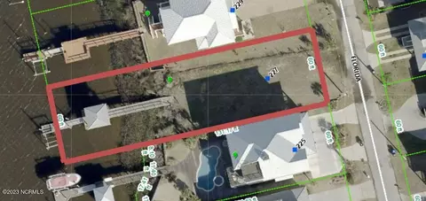 227 Florida Ave, Carolina Beach, NC 28428